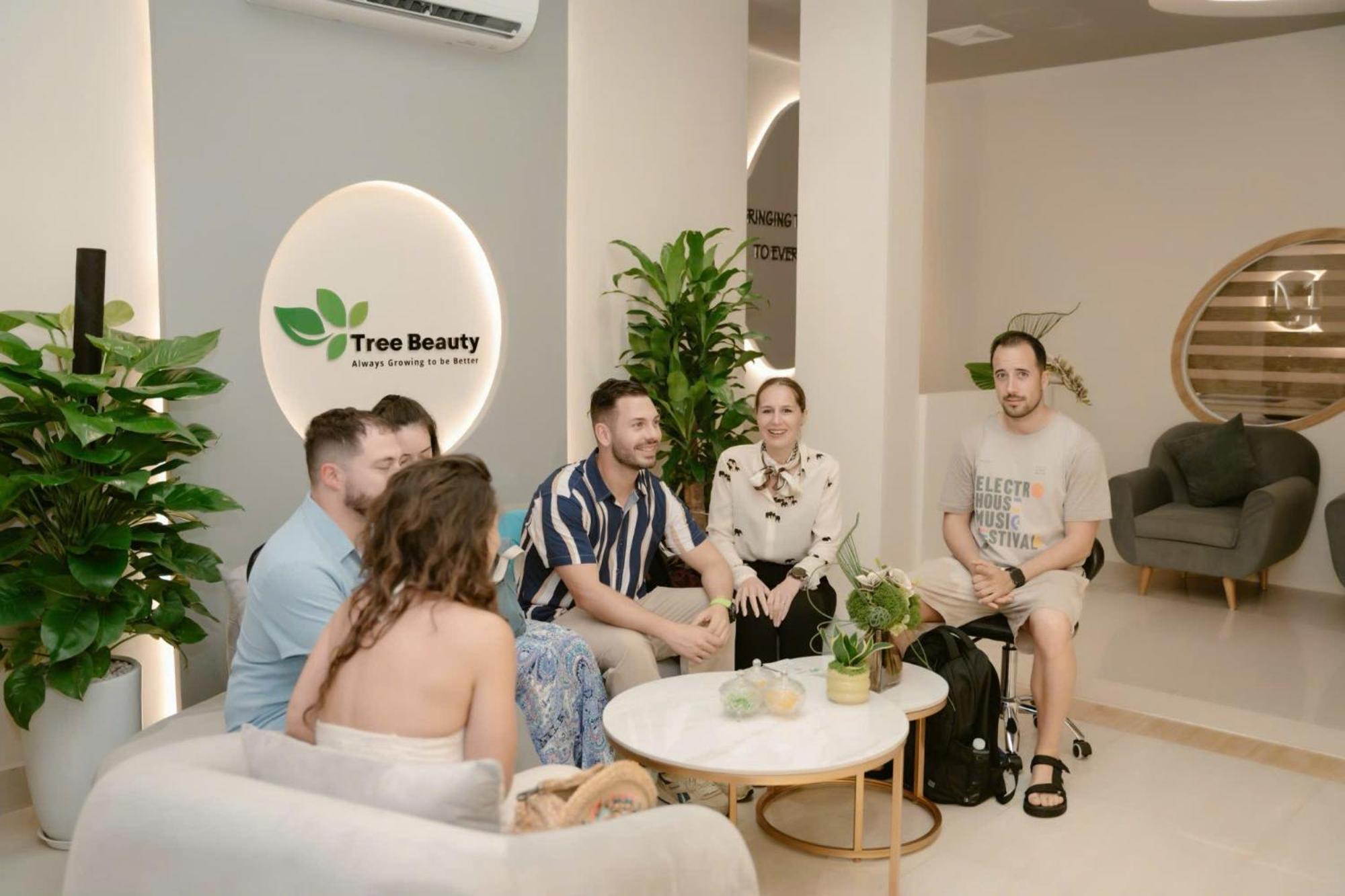 Minasi Premium Hotel Hanoi Exteriör bild