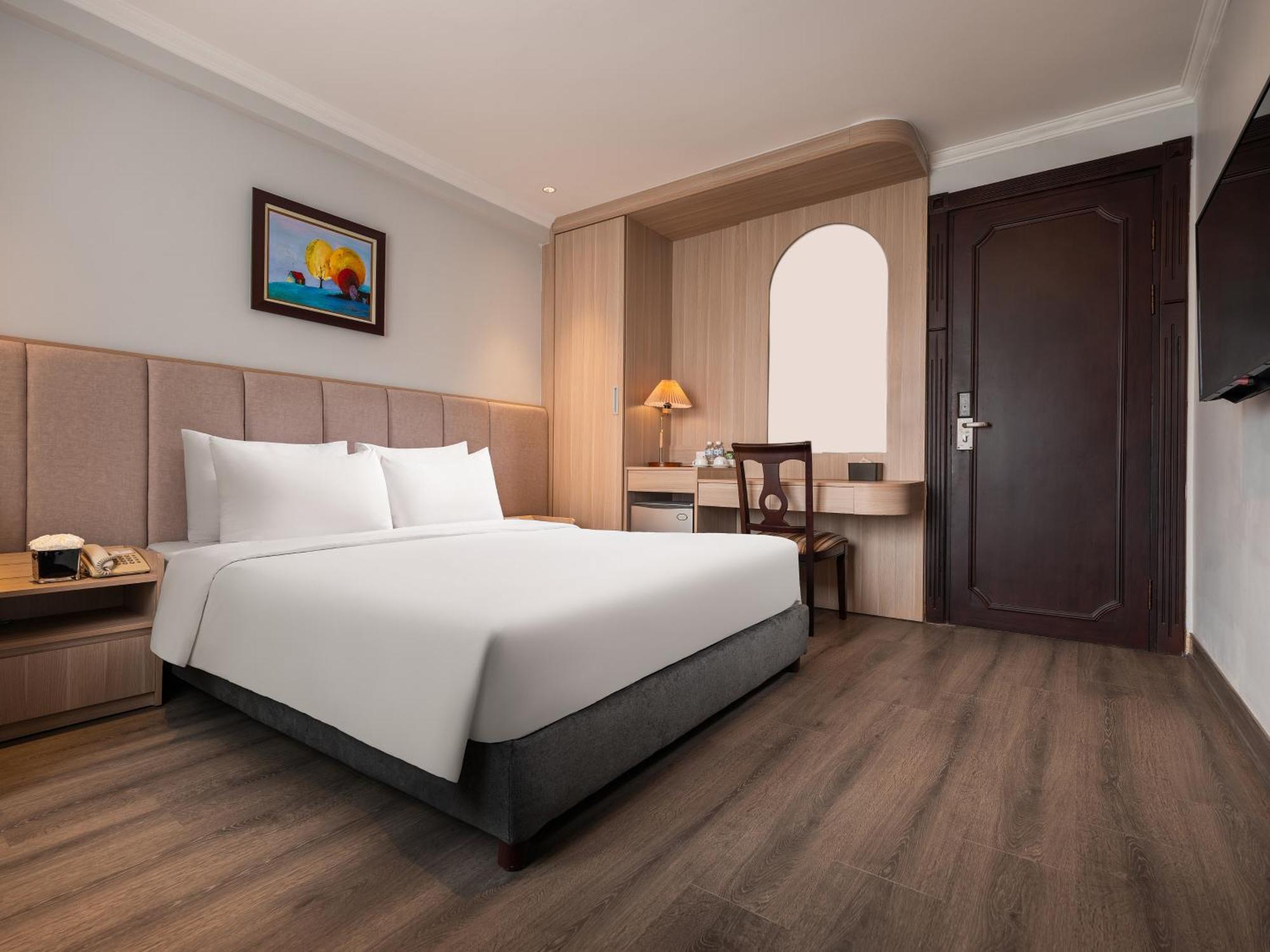 Minasi Premium Hotel Hanoi Exteriör bild
