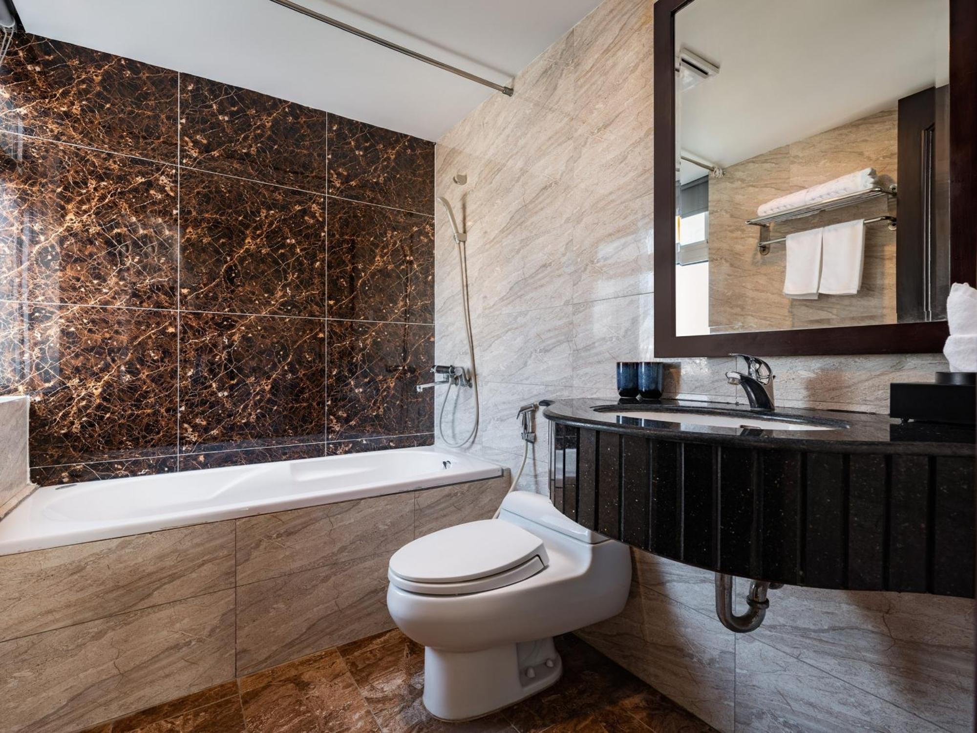 Minasi Premium Hotel Hanoi Exteriör bild