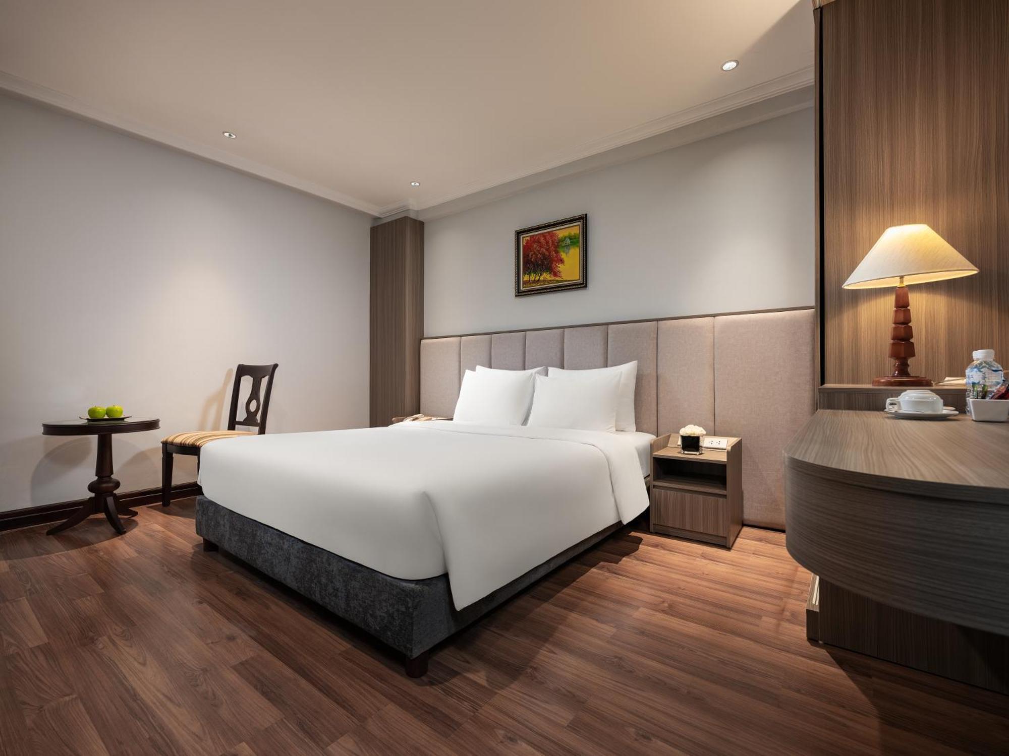 Minasi Premium Hotel Hanoi Exteriör bild