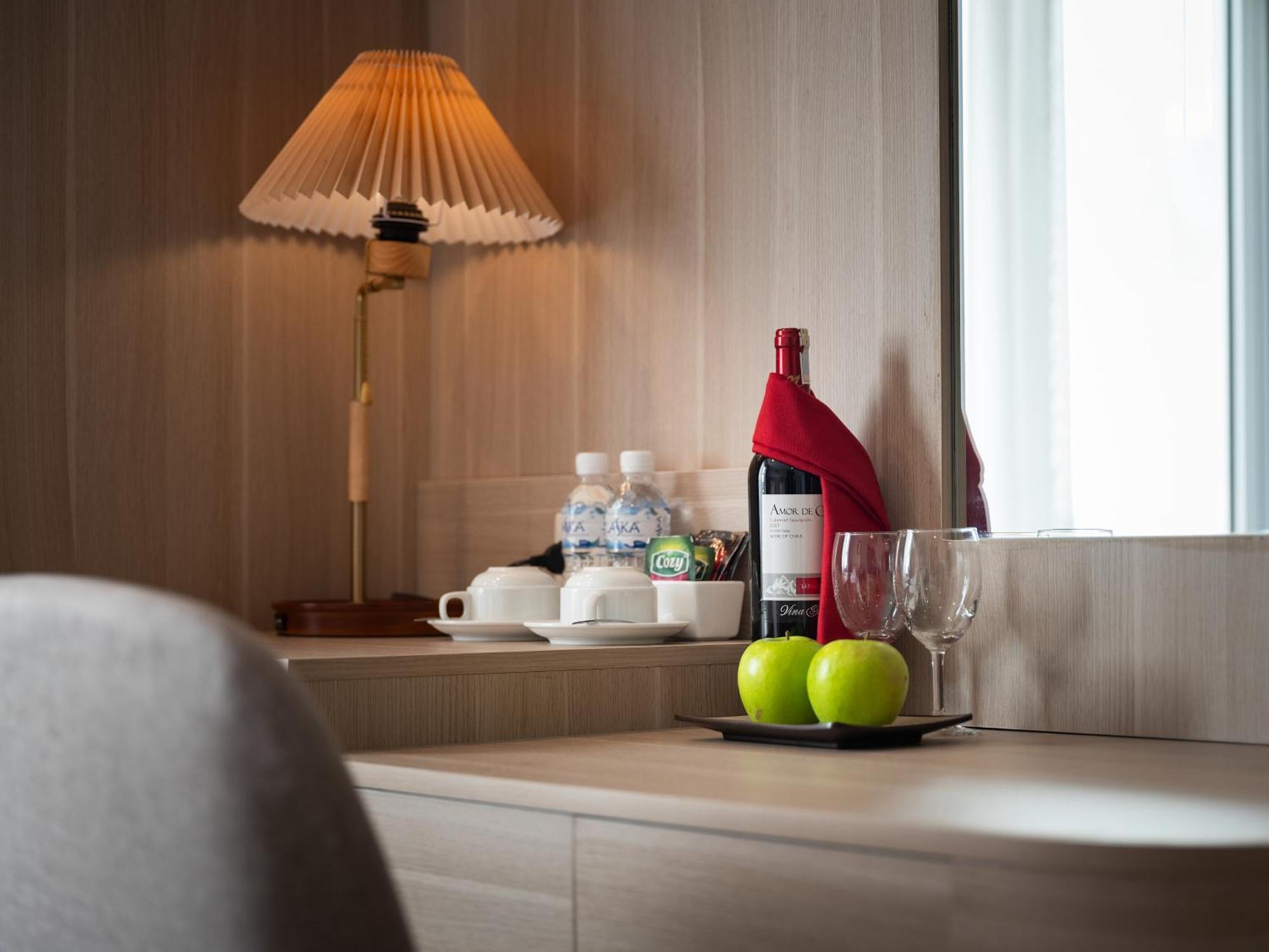 Minasi Premium Hotel Hanoi Exteriör bild