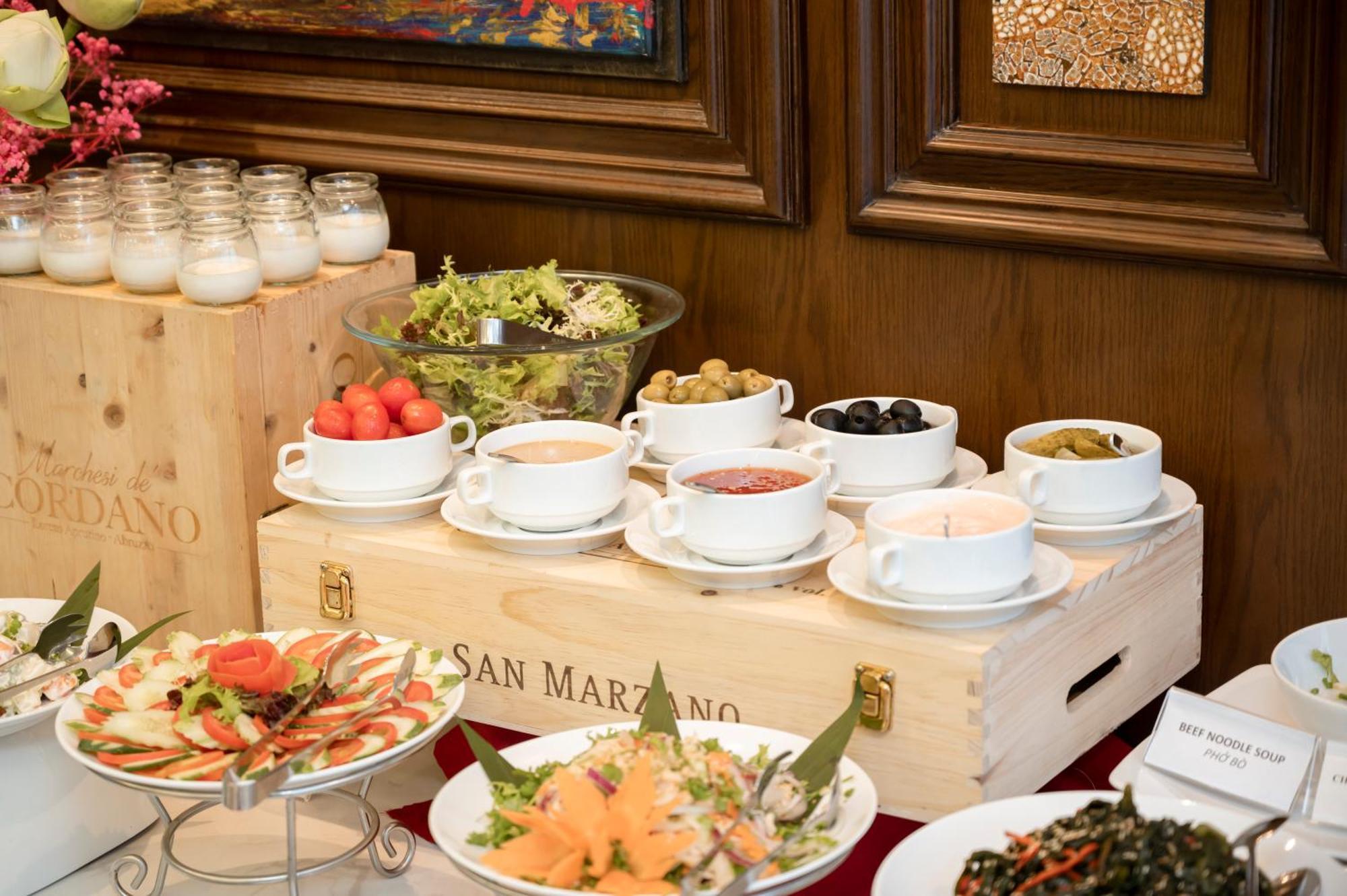 Minasi Premium Hotel Hanoi Exteriör bild